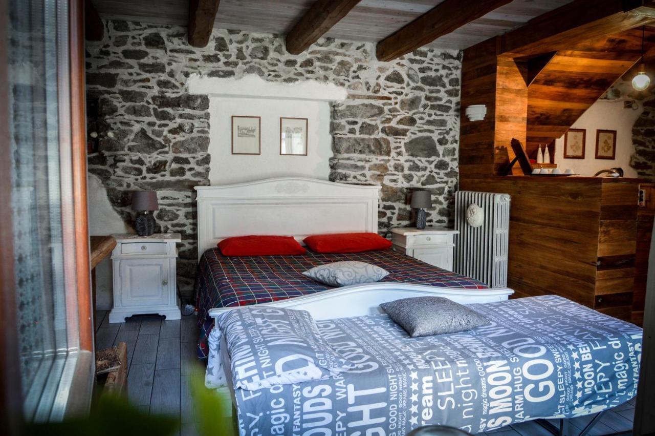 Chalet In Pietra E Legno Con Caminetto Inverso Pinasca Extérieur photo